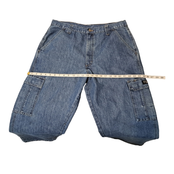 Wrangler Men's Jeans #70LGWDS Relaxed Cargo Size 36x32 Medium Stonewash Denim - Picture 9 of 14